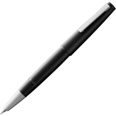 Imagen de Lamy 2000 black pluma elegante con cuerpo de policarbonato robusto plumín oro 14 quilates parcialmente platinado tamaño del OM