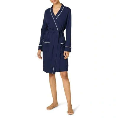 Imagen de Amazon Essentials Bata Media Ligera con Diseño Gofrado (Disponible en Tallas Grandes) Mujer, Azul Marino, M