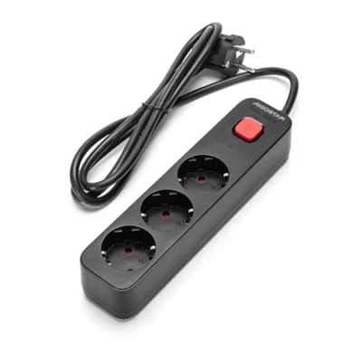 Imagen de Regleta Alemana Serie L de 3 vías con Interruptor. Longitud 1,5 m, Cable 3G mm² en Elegante Color Negro, Ideal para organizar y controlar Tus Dispositivos eléctricos.