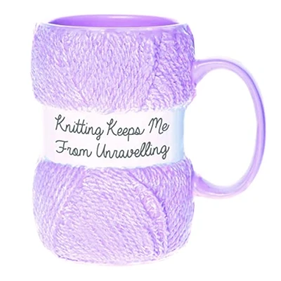Imagen de Boxer Gifts Taza novedosa &#039;Keeps Me From Unravelling&#039; Diseño realista de hilo/lana Regalo divertido tejer para ella