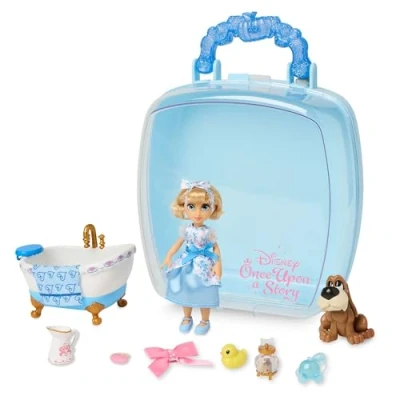 Imagen de Disney Store Oficial Set de Juego con Minimuñeca Cenicienta, Disney&#039;s Once Upon a Story, 10 Piezas, Incluye el Perro Bruno, bañera y Accesorios, para +3 años