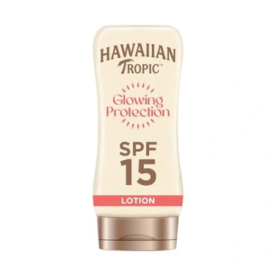Imagen de Hawaiian Tropic Satin Protection Ultra Radiance Loción Solar de Protección Media SPF 15 Protege y Suaviza la Piel, Fragancia Frutas Tropicales 180 ml