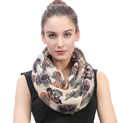 Imagen de Lina &amp; Lily Bufanda Infinita Snood con Estampado de Calaveras Azúcar (Beige)