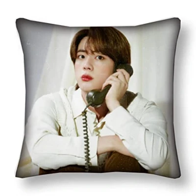 Imagen de BTS Merchandising Cojín de almohada Kpop JHope V Jungkook Suga Jimin Jin algodón y lino, cuadrado decorativo para exteriores, 45 x cm