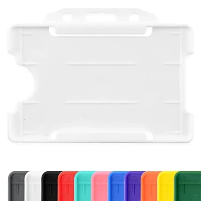 Imagen de Protector de plástico para tarjetas identificación una sola cara rígido deslizante en abierto horizontal, con capacidad 86 x54 mm, tamaño tarjeta crédito Cr80, color blanco