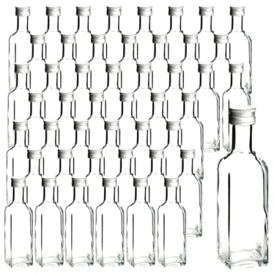 Imagen de gouveo Juego de 48 Botellas Vidrio Maraska 100 ml con tapón Rosca Plata Botella pequeña 0,1 l para Rellenar Cuadrada vacía Licor, Aceite (MFET100S)