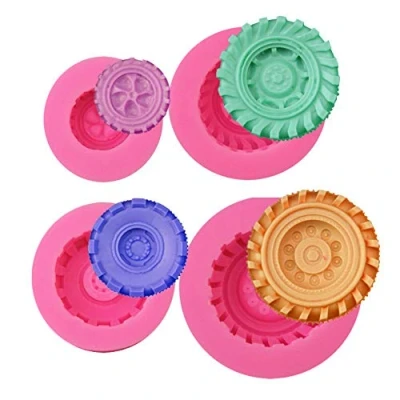 Imagen de Juego de 4 moldes silicona con forma rueda camión para decoración pasteles azúcar, chocolate, dulces, arcilla polimérica, jabón, gelatina, etc