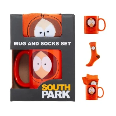 Imagen de Pyramid International SOUTH PARK (KENNY) Juego de taza y calcetín para hombre, divertido diseño Kenny, incluye calcetines acogedores, duraderos aptos microondas, impresionante opción uso