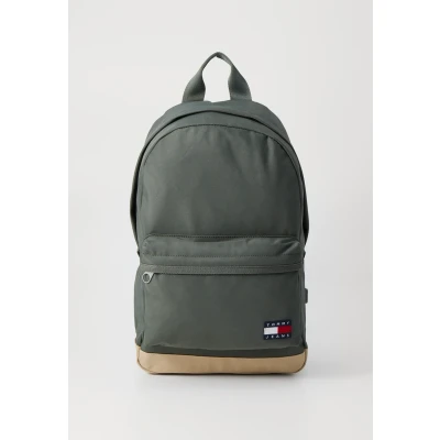Imagen de Tommy Jeans Daily DOME Backpack Mochila, Hombre, Talla: One Size, Green