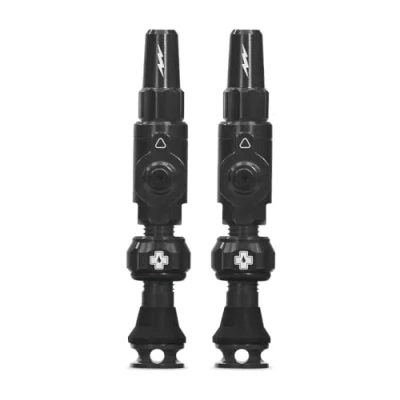 Imagen de Muc Off Big Bore Lite Tubeless Valves, Black 30mm Precision Engineered Dust Caps for Bikes with Revolutionary Airflow Technology Presta Valve MTB/Road/Gravel