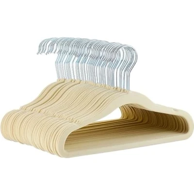 Imagen de Amazon Basics Perchas con Acabado de Terciopelo, Infantiles, Color Beige, 50 Unidades
