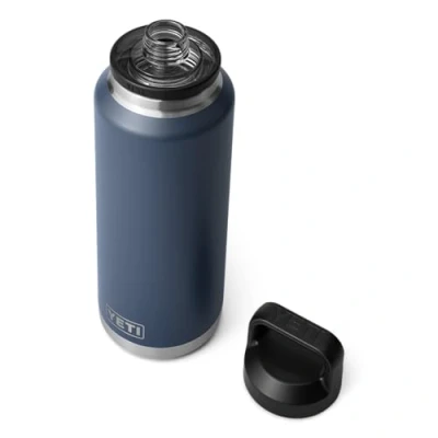 Imagen de YETI Rambler Bottle Chug, Vacuum Insulated Stainless Steel with Chug Cap, Navy, 46 oz (1.4 L)