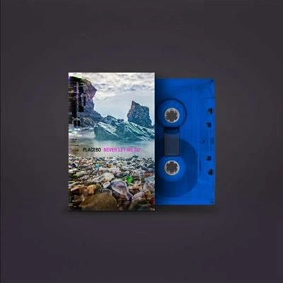 Imagen de Never Let Me Go Cassette Azul Placebo