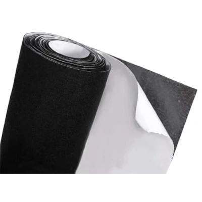 Imagen de Moqueta acústica adhesiva para revestimiento de caja color negro universal. Dimensiones: 70 x 140 cm