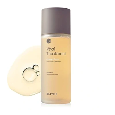 Imagen de BLITHE Tratamiento Vital 5 Raíces Energéticas Tónico Facial para Pieles Sensibles y Secas, Suero Vegano con Ginseng Rojo Aceite de Raíz Bardana dar energía cuidar la piel 150 ml