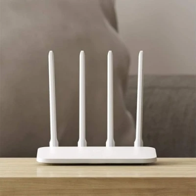 Imagen de Xiaomi Router 4C Fibra Óptica 300 Mbps con 64 MB de Memoria Inalámbrico Doble Banda WiFi 4 Antenas Omnidireccionales Color Blanco