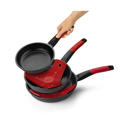Imagen de BRA Premiere Set de 3 sartenes 18 22 26 cm, Aluminio Fundido Antiadherente, aptas para Todo Tipo cocinas, Incluido inducción, Color Negro con Silicona Roja, fudido, 28 cm