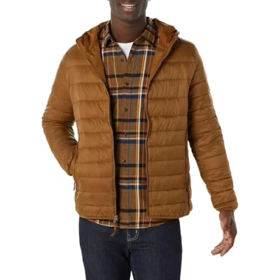 Imagen de Amazon Essentials Chaqueta Acolchada con Capucha, Plegable, Ligera y Resistente al Agua Hombre, Marrón Claro, XL