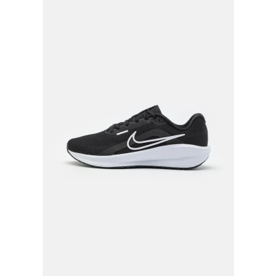 Imagen de Nike Performance Downshifter 13 Zapatillas de running neutras, Hombre, Talla: 40, Black/white/dark smoke grey Zapatos