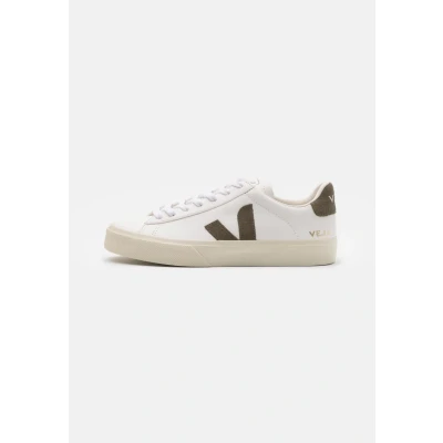 Imagen de Zapatillas Veja Campo Chr.Extra White Kaki 43