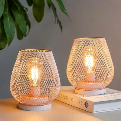 Imagen de TRIROCKS Juego de 2 Lámparas Metal a Pilas 17cm Altura Lámpara Mesa Inalámbrica en Forma Jaula con Bombilla LED Edsion para Jardín Interior Exterior (Rosa)