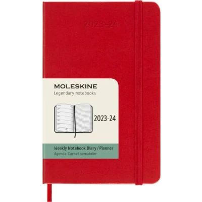 Imagen de Moleskine Weekly Planner 2023 2024, Agenda de 18 Meses, Académica, Semanal Tapa Dura, Tamaño Bolsillo 9 x 14 cm, Color Rojo Escarlata