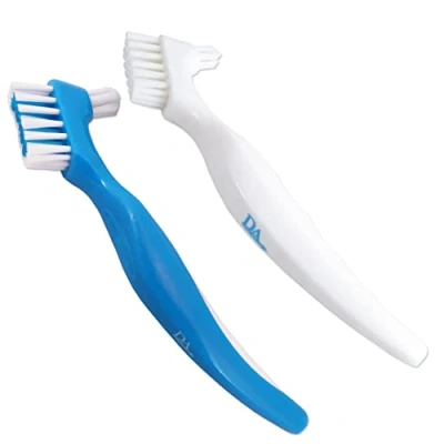 Imagen de Cepillo para Dentadura (Set de 2) Cepillos Azul y Blanco Mango Fácil Agarre, Doble Cabeza Cerdas