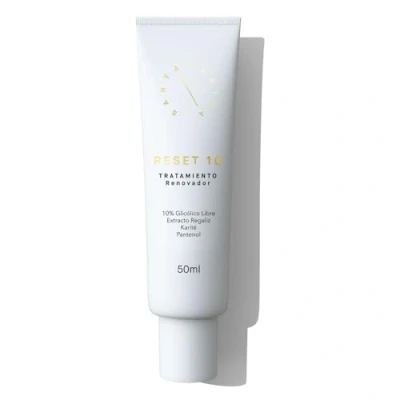 Imagen de Santamarina Cosmetics Exfoliante Facial RESET 10 con Acido Glicolico 10% Libre, Extracto de Regaliz, Karité y Pantenol Todo Tipo Piel Combate las Arrugas e Imperfecciones 50 ml