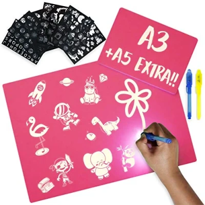 Imagen de BONNYCO Pizarra Magica Infantil Rosa A3 y A5, 6 Plantillas, 2 Bolis Espía Juguetes Niña 3 4 5 7 8 9 10 Años Luminosa, Regalos para Niñas Cumpleaños Navidad