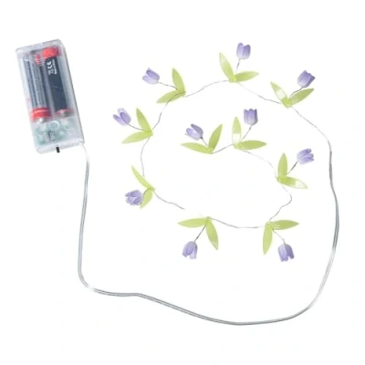 Imagen de Ideen mit Herz Cadena de luces LED alambre, diseño flores, primavera, verano, 10 ledes, luz blanca cálida, 75 cm largo, funciona con pilas, incluye función temporizador (morado)