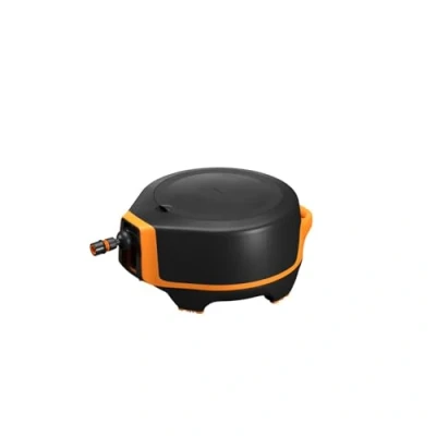Imagen de Fiskars Bobinadora Waterwheel XL, Set de riego todo incluido, Alcance 25 m, Retracción automática, Manguera jardín (Ø 13 mm) y Conector grifo universales, Negro/Naranja, X Series, 1067549