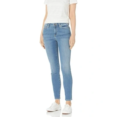 Imagen de Amazon Essentials Pantalón Vaquero Pitillo Mujer, Azul Claro, 44