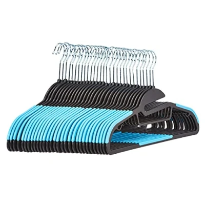 Imagen de Amazon Basics Perchas de plástico, 30 Unidad, resistentes, antideslizantes, con barra horizontal goma, azul