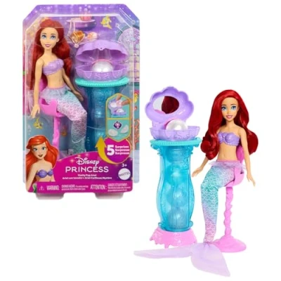 Imagen de Mattel Disney Princesas Ariel con tocador desplegable Muñeca de moda sirena cola extraíble y cinco sorpresas repetibles accesorios, JBF86