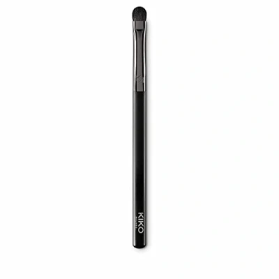 Imagen de KIKO Milano Eyes 52 Powder Shader Brush Pincel Para Contorno De Ojos Sombras En Polvo, Fibras Naturales