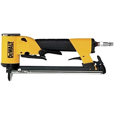 Imagen de DEWALT Grapadora Serie 80, para Grapas de diametro 0,63 0,90mm, 12,8mm Ancho y 4 16mm Largo, Presión Trabajo 4,9 8,4 Bar, Incluye Maletín, DPS8016 XJ