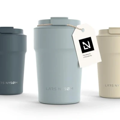 Imagen de LARS NYSØM Taza térmica café para llevar Termo de 0,38 litros con aislante Travel mug acero inoxidable a prueba fugas el y té (Sky Blue, 380ml)