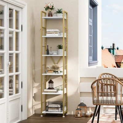 Imagen de YITAHOME Librería de 6 Niveles, Estantería Piso con 4 Ganchos, Estante Madera y Marco Metal, Industrial Alta, Almacenamiento para Sala Estar, Oficina en Casa, Dorado