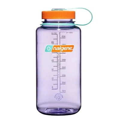 Imagen de Nalgene Sustain Tritan Botella de agua sin BPA hecha con material derivado del 50% residuos plástico, 32 onzas, boca ancha, amatista