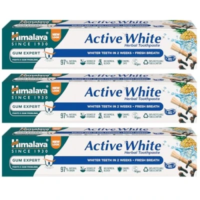 Imagen de Himalaya Active white Gel Herbal toothpaste with fruit enzymes Teeth whitening Anti bacterial Paraben and bleach Free100% vegetarian 75ml (Pack of 3)