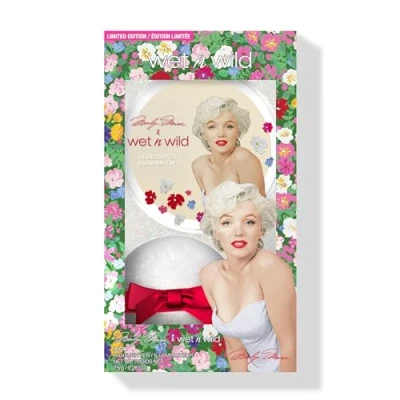 Imagen de Wet n Wild Marilyn Monroe Icon Diamond Highlighter, Iluminador en Polvo con Perlas Iridiscentes para un Brillo de Porcelana, Incluye Esponja Aplicación Suave, Cool Champagne