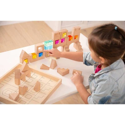 Imagen de Bloques construcción madera y cubos colores translúcidos con bandeja