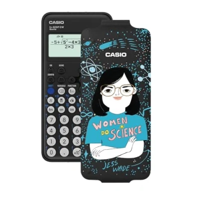 Imagen de Casio FX 82SP CW Calculadora Científica, con Jess Wade ilustrada por Coco Escribano, Recomendada para el Curriculum Español y Portugués, 5 Idiomas, más de 300 Funciones, Color Gris Oscuro
