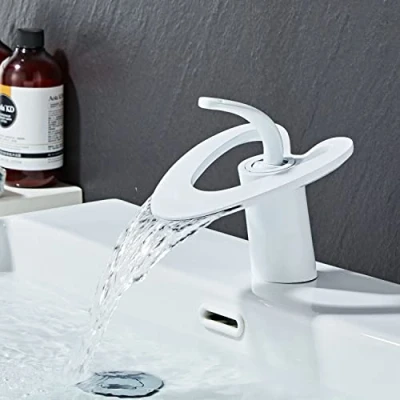 Imagen de Grifo monomando para lavabo de cascada, color blanco, caliente y frío