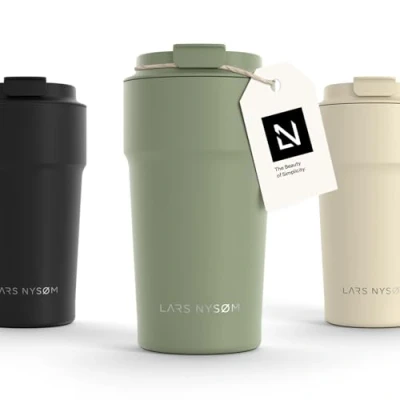 Imagen de LARS NYSØM Taza térmica café para llevar Termo de 0,5 litros con aislante Travel mug acero inoxidable a prueba fugas el y té (Sage Green, 500ml)