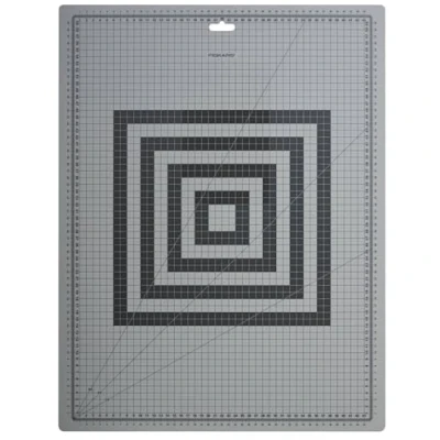 Imagen de Fiskars Alfombrilla de corte A2, 45 cm x 60 cm, Resistente a cortes, 1003895