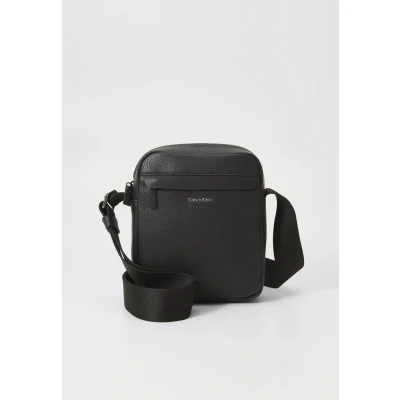 Imagen de Calvin Klein CK Must Reporter Lv04D3083G, Crossover para Hombre, Black (Black), OS