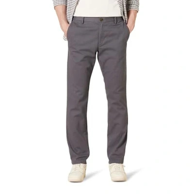 Imagen de Amazon Essentials Pantalón Chino sin Pinzas Antiarrugas de Ajuste Entallado Hombre, Gris, 40W / 32L