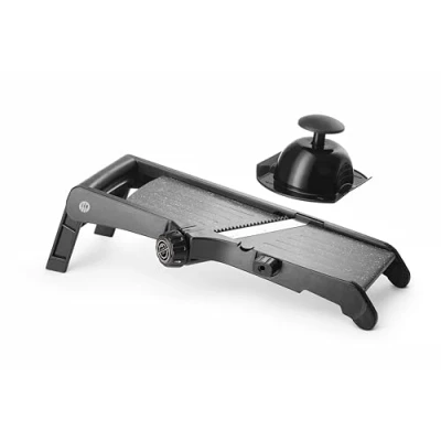 Imagen de HENDI Mandolina japonesa, cortador, rebanador, manual, regulable, para vegetales, alimentos, frutas, diferentes cuchillas y grosor de corte: 0,5 9mm, acero inoxidable, PP, negro