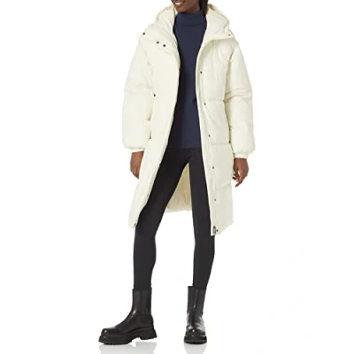 Imagen de Amazon Essentials Chaqueta Acolchada Larga y de Talla Grande con Capucha (Disponible en Grande) Mujer, Cáscara Huevo, L